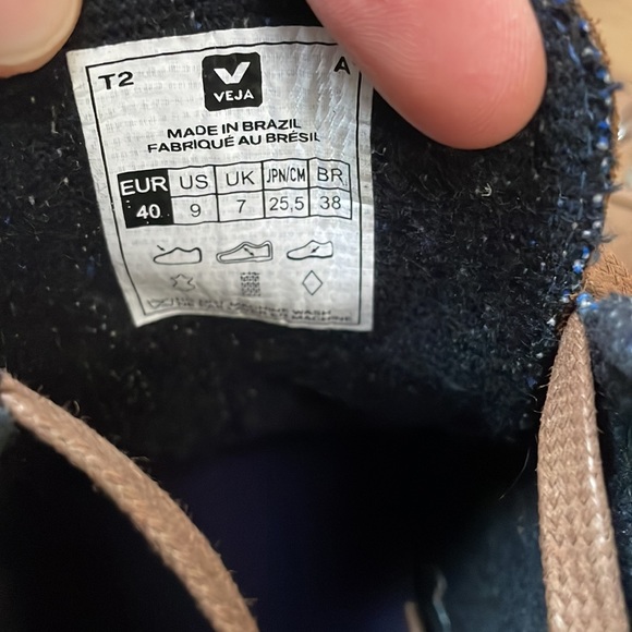 NWOB VEJA Roraima High-Top Sneakers - Picture 4 of 4